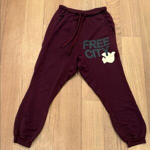 freecity Eggplant Superpuff Pocket Lux Sweatpants